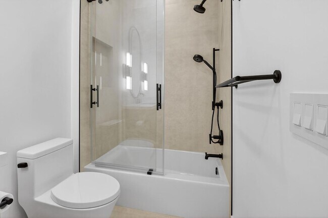 Building Photo - 5537 NW 21st Way