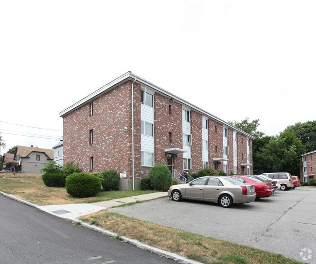 Garfield Avenue Apartments 145 Garfield Ave New London CT 06320