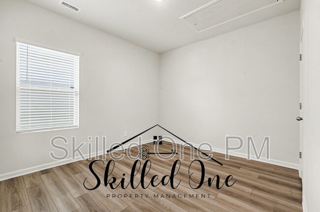 Building Photo - 995 Cherry Stem Rd