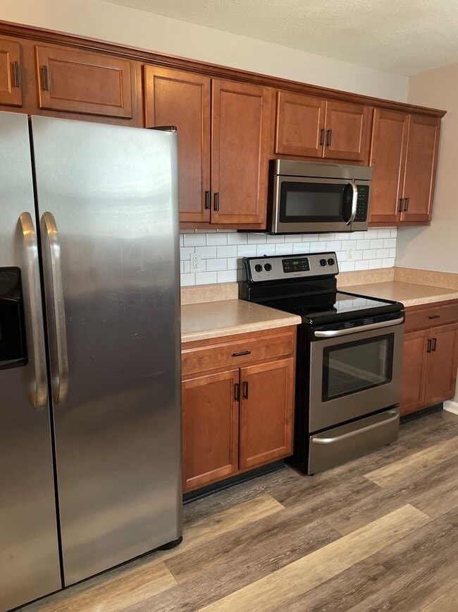 Building Photo - 365 Andrew Dr