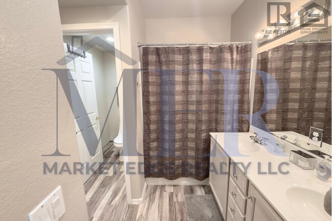 Building Photo - 2Bed/2Bath Furnished Condo in Superstition Springs -- Golf Course Views! -- Mesa, AZ!