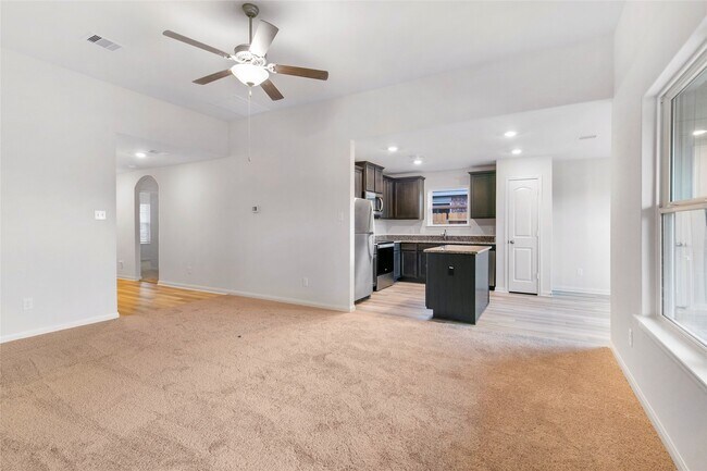 Building Photo - 8115 Vacek Meadows Loop