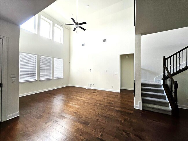 Building Photo - 1105 Malibar Ln