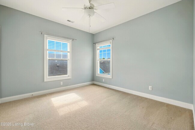 Building Photo - 8707 Featherbell Blvd