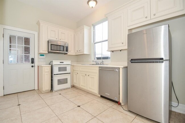 Building Photo - 1107 Mulberry Farm Ln