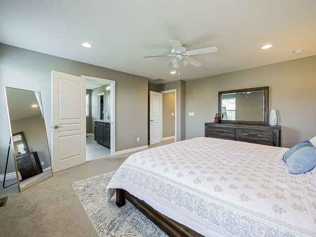 Building Photo - AVAILABLE NOW! Stunning South Lyon Home wi...