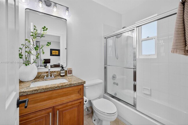 Building Photo - 1214 W Las Olas Blvd