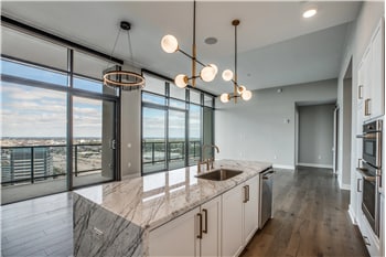 Building Photo - 9758 Katy Fwy