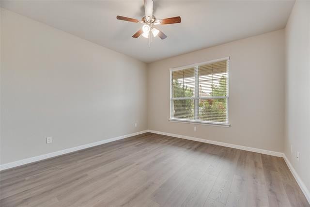 Building Photo - 1601 Bunting Dr