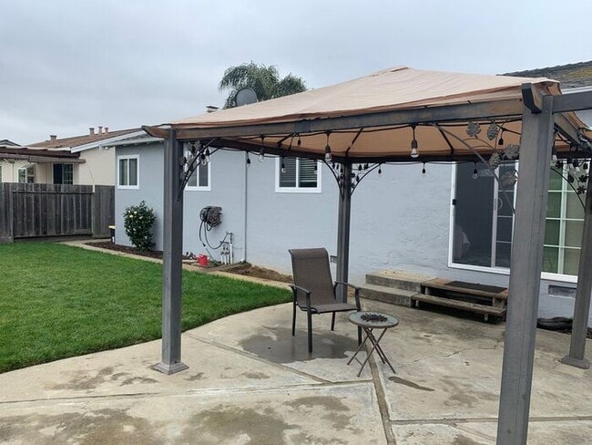 Building Photo - Charming 3-bedroom, 2-bathroom