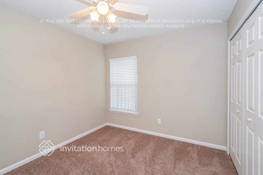 Building Photo - 129 Dragonfly Dr