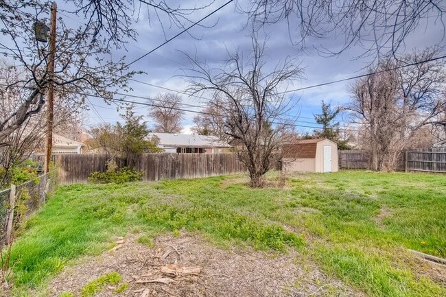 Building Photo - 1054 N Revere St