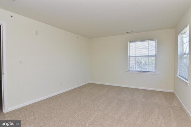 Building Photo - 1306 Caitlins Way