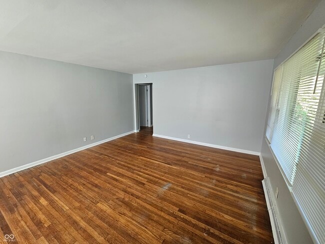 Building Photo - 2107 W Coil St