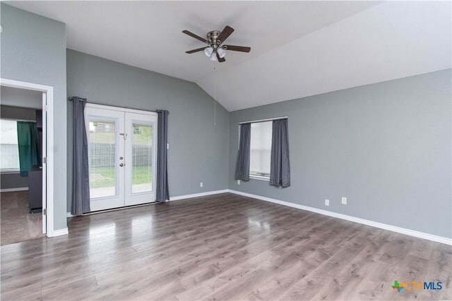 Building Photo - 2001 Matt Dr