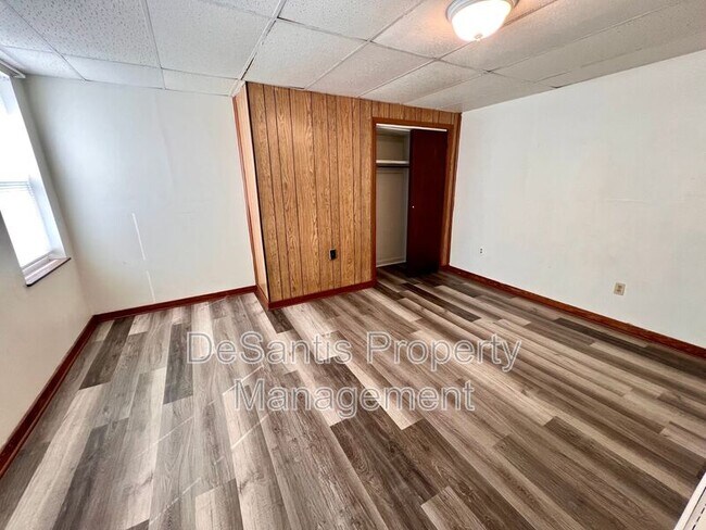 Building Photo - 1509 Hatteras St