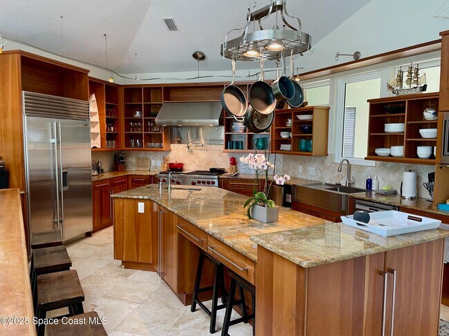 Building Photo - 3585 S Atlantic Ave