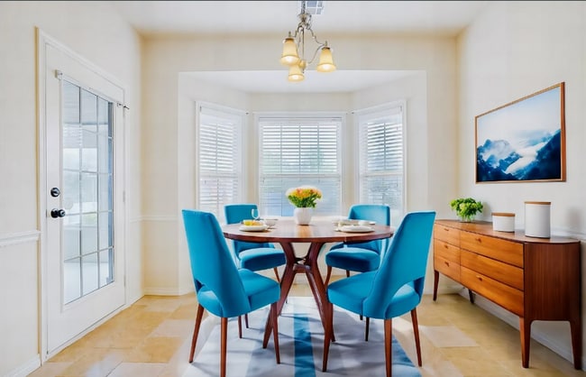 Building Photo - 5 Bed 3 Bath Broken Arrow