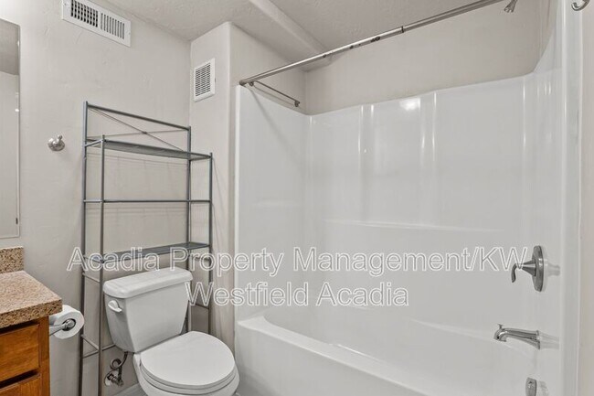 Building Photo - 4492 Harvest Moon Dr