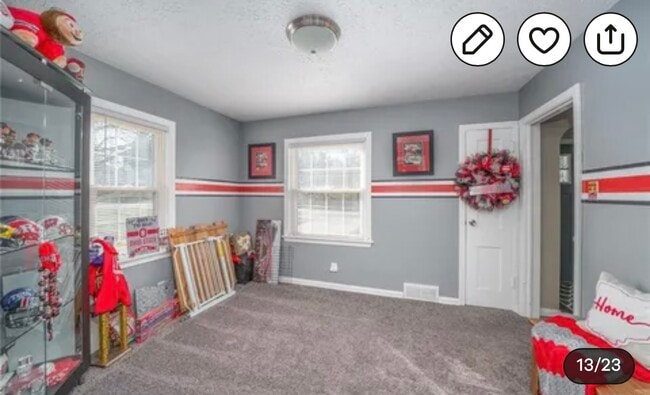 Building Photo - 2669 Shelburn Ave
