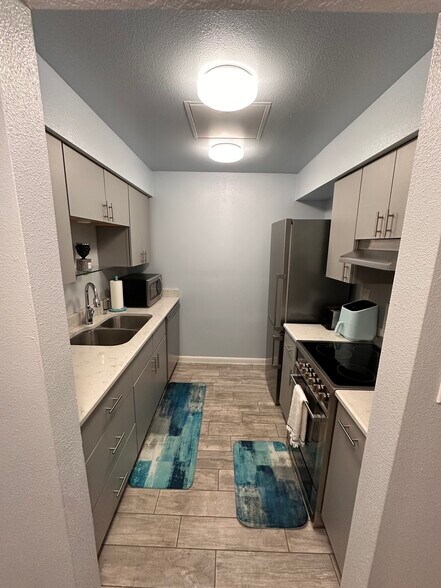 Building Photo - 4800 S Semoran Blvd