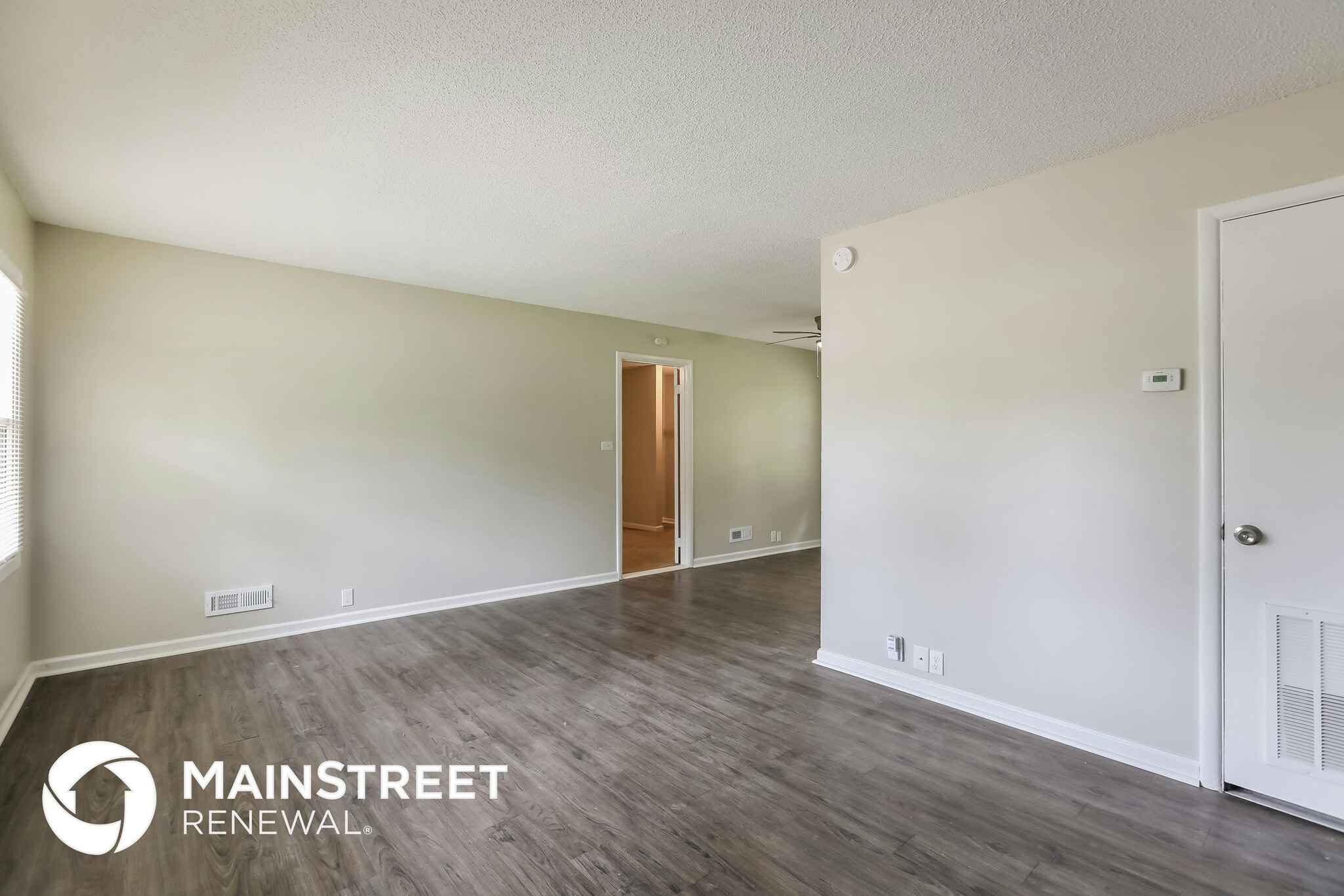 Building Photo - 10903 Bennington Ave