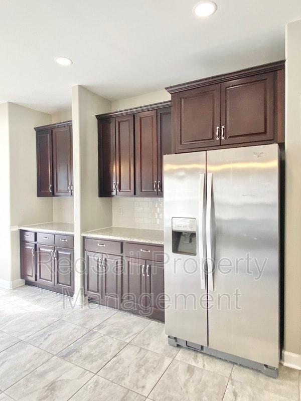 Building Photo - 13326 Harbor Dr