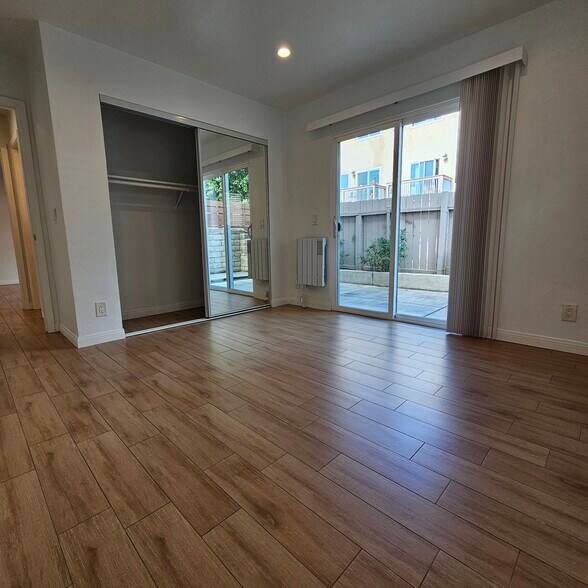 Building Photo - 1845 N Vulcan Ave