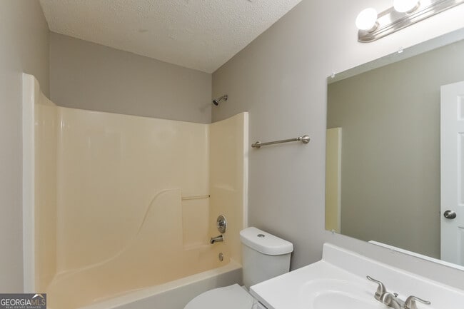 Building Photo - 117 Star Lake Dr