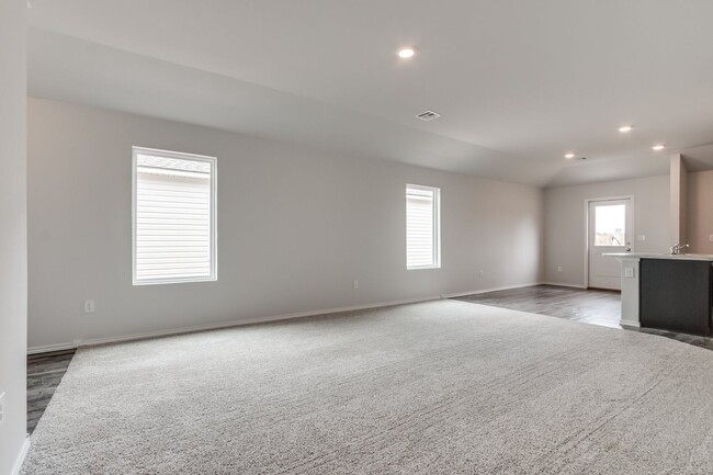 Building Photo - New construction in Piedmont schools!