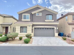 Building Photo - Wonderful two-story single-family house