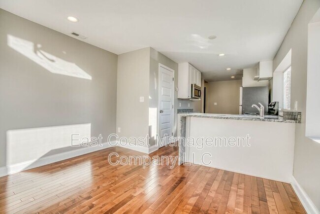 Building Photo - 1623 E Baltimore St