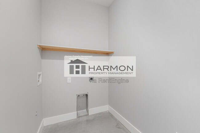 Building Photo - 2172 S Thatcher Ct
