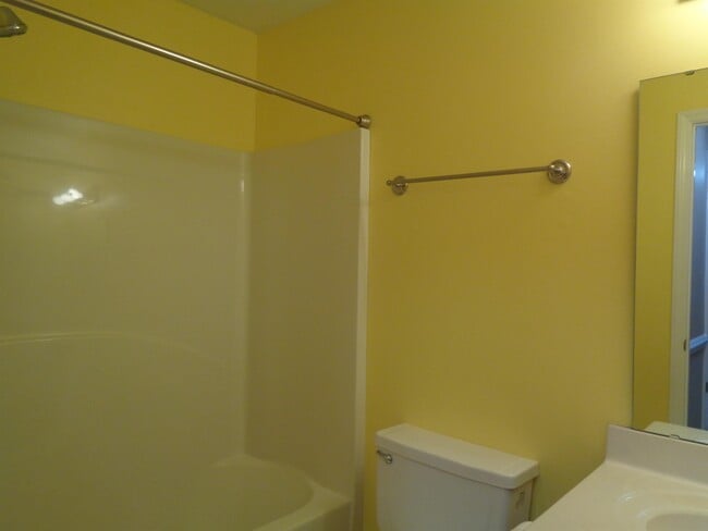 Building Photo - 1400 Squire Ridge Dr