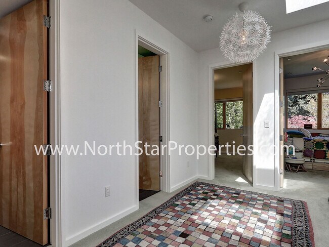 Building Photo - Truly Amazing and Rare Furnished Lake Oswego Cabana.