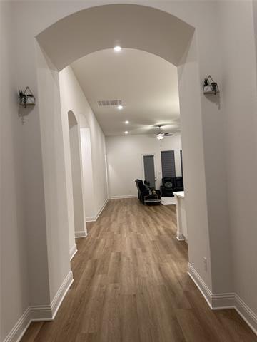 Building Photo - 7032 Mapleshade Way