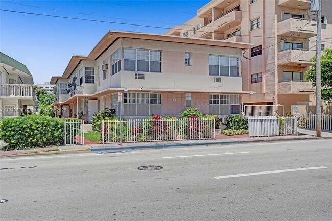 Primary Photo - 6860 Abbott Ave
