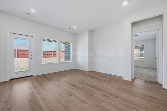 Building Photo - 2428 Montgomery St