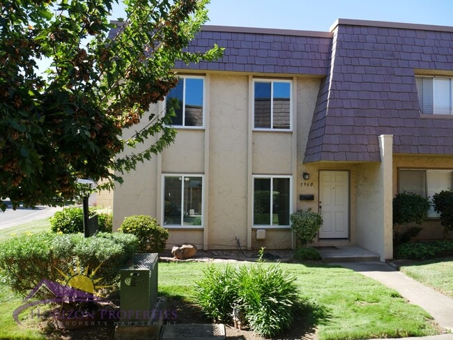 Primary Photo - 3 Bed 2.5 Bath 1,380 sqft Townhome in Carm...