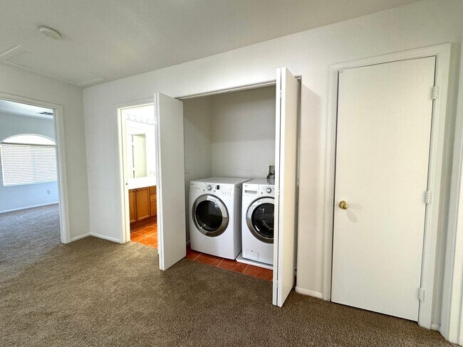 Building Photo - 6839 Scarlet Flax St