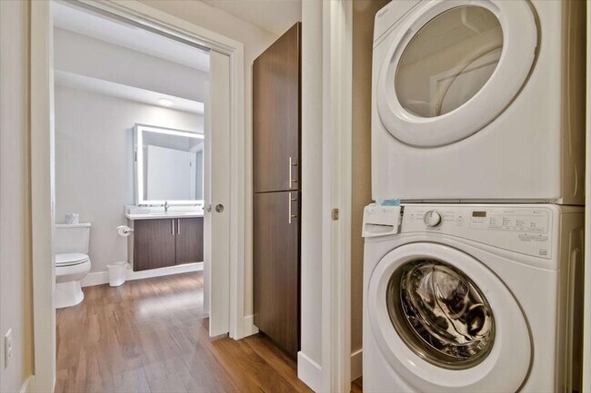 Building Photo - 1734 W El Camino Real