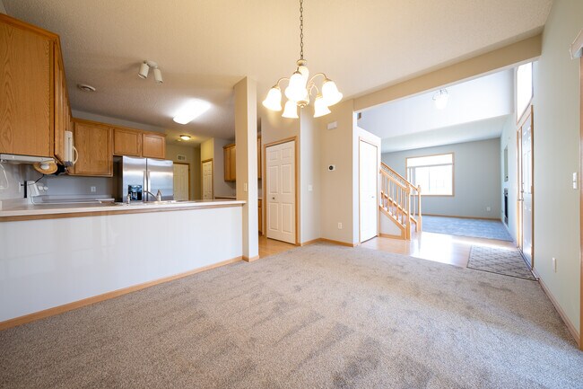 Building Photo - 6642 Pine Crest Trail S