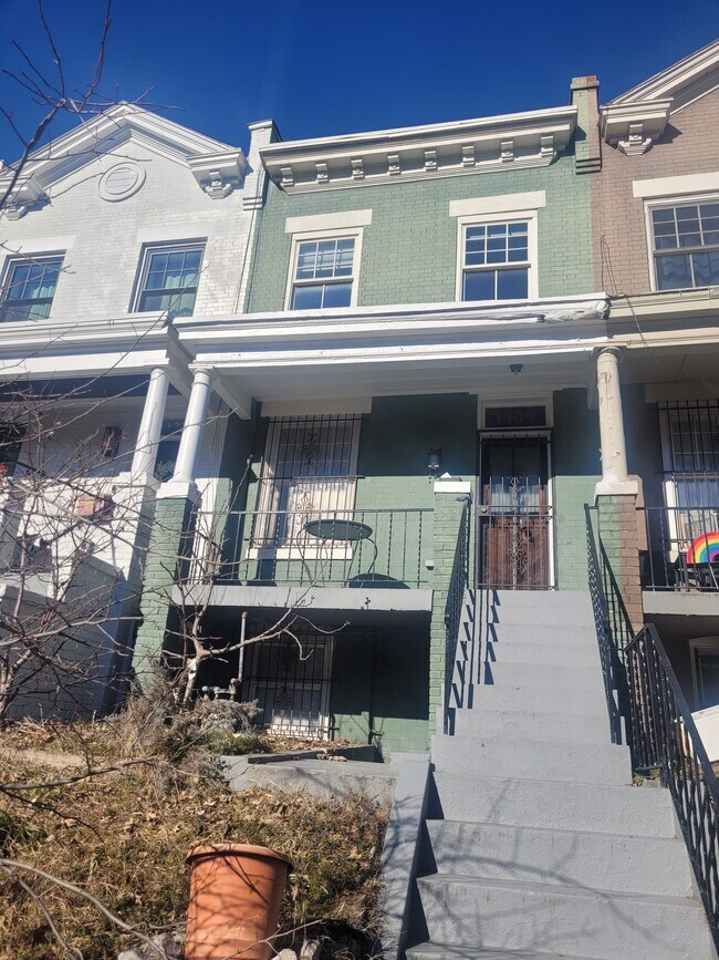 Primary Photo - 1309 Florida Ave NW