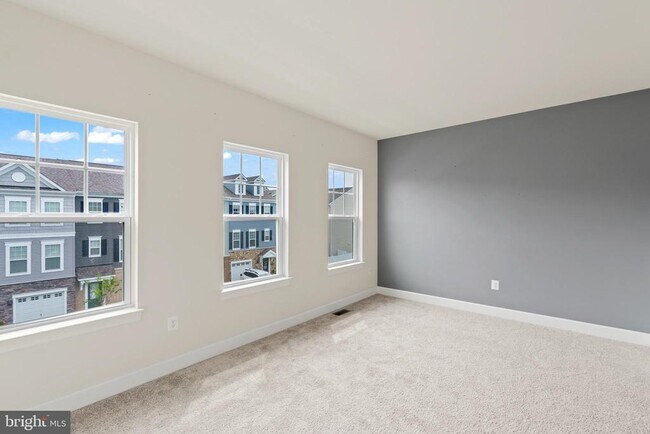 Building Photo - 10720 Shadewell Spg Wy