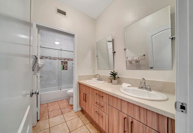Building Photo - 19301 Lavi Ct