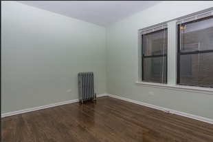 Building Photo - 408 W 77th St