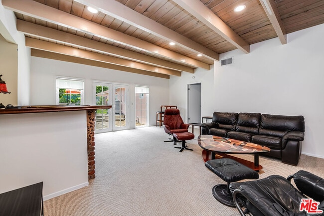 Building Photo - 4439 Arcola Ave