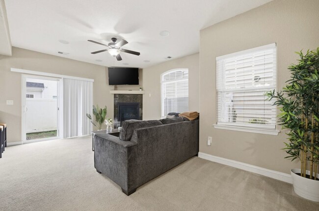 Building Photo - All-Inclusive Room in Stylish Kempsville Condo w/ Garage