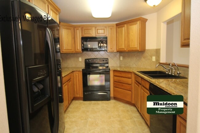 Building Photo - Coming soon! Nice Three Bedroom Condo in Bear Creek!
