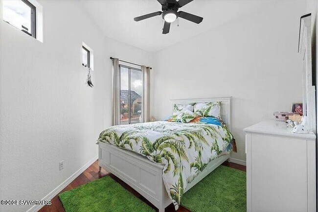 Building Photo - 30 Firebird Ct